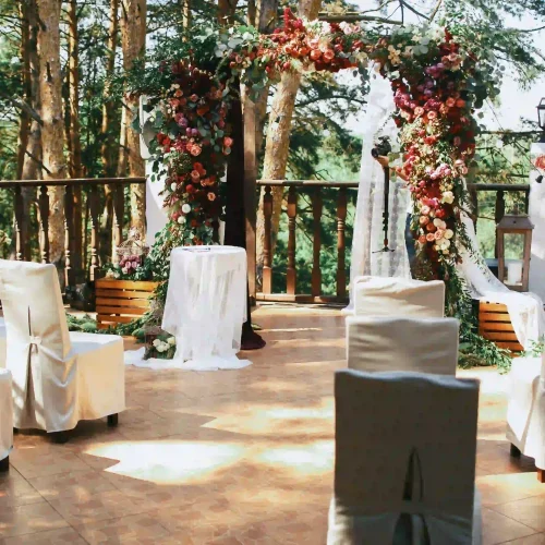 Top Trends the Best Wedding Decorators Are Using in 2025